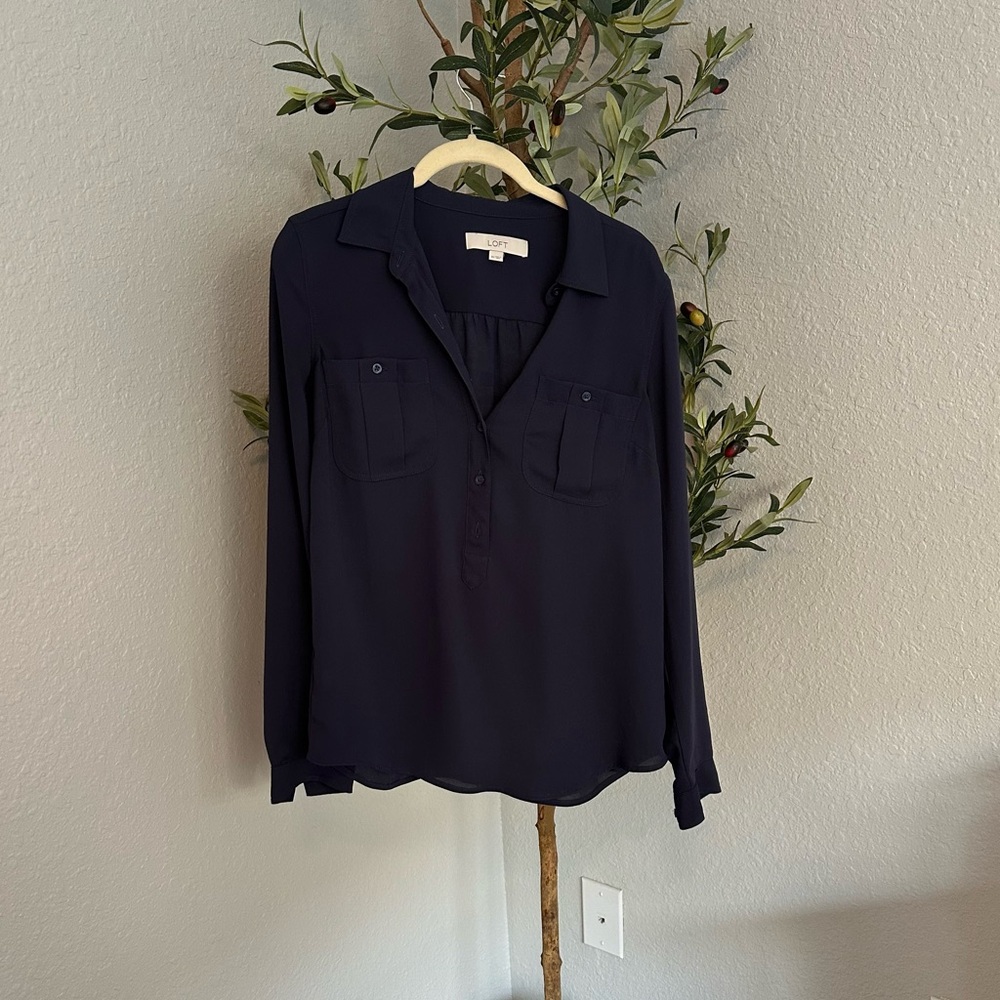 🌟 $10 or Less + BOGO on Sale Items! 🌟 LOFT Women’s Button Down Collared Blouse